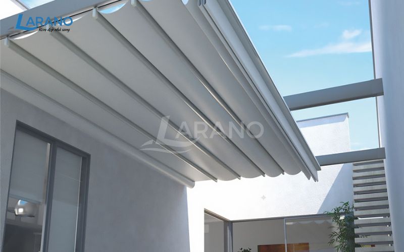 Rèm trần xếp lớp tự động