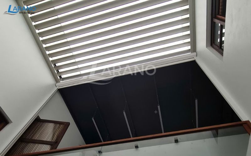Thi công rèm Zipper (Zipscreen) tự động tại Ngọc Thuỵ - Long Biên, Hn Thi công rèm Zipper (Zipscreen) tự động tại Ngọc Thuỵ - Long Biên, Hn