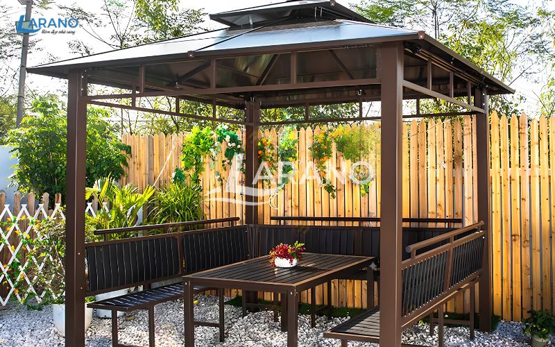 Nhà chòi tự động cho sân vườn của LARANO Nhà chòi tự động cho sân vườn của LARANO