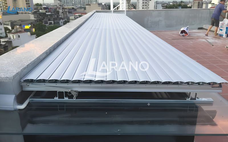 Mái nhôm xếp lật tự động Larano