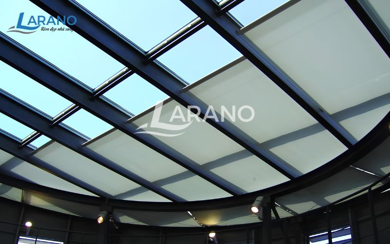 Rèm trần căng phẳng tự động cao cấp nhập khẩu Rèm trần căng phẳng tự động cao cấp nhập khẩu