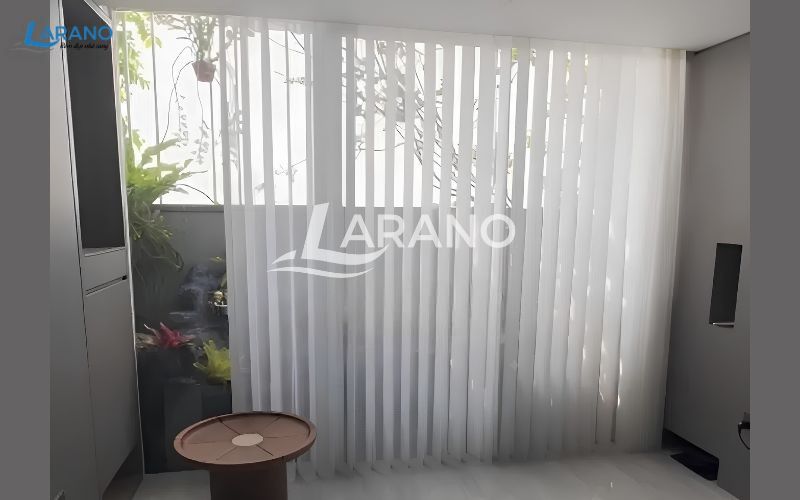 Lắp đặt rèm lá dọc, mành đứng tự động tại rèm cửa Larano